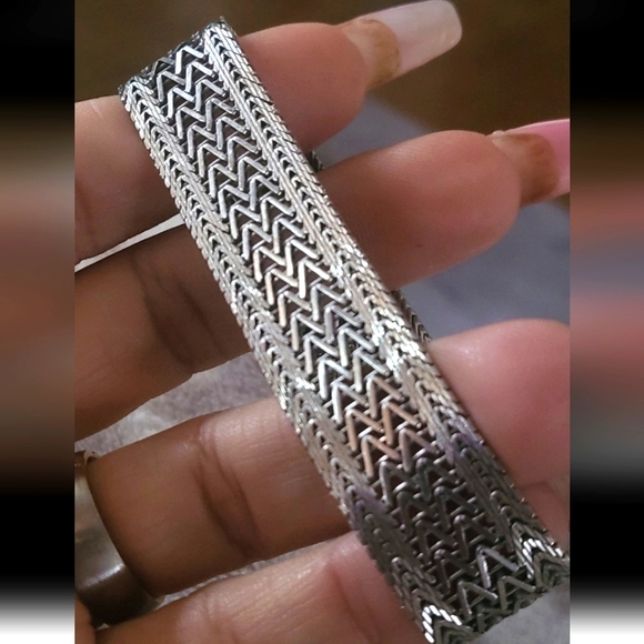 Sold****& - Picture 2 of 6